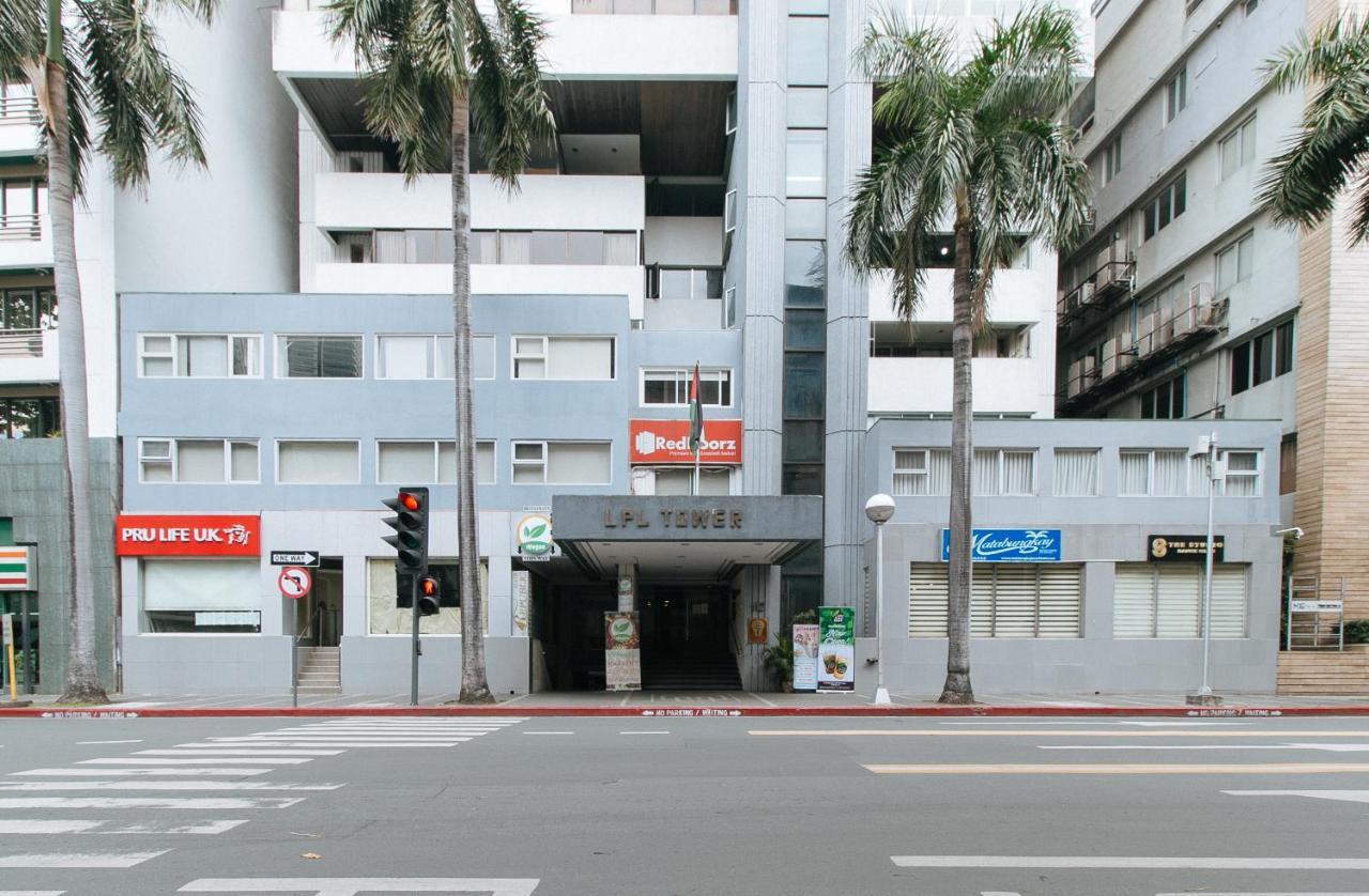 Reddoorz Premium Near Greenbelt Makati - Vaccinated Staff Makati City Eksteriør bilde