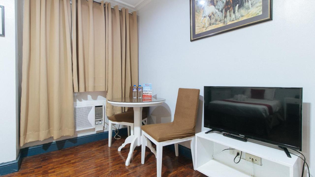 Reddoorz Premium Near Greenbelt Makati - Vaccinated Staff Makati City Eksteriør bilde
