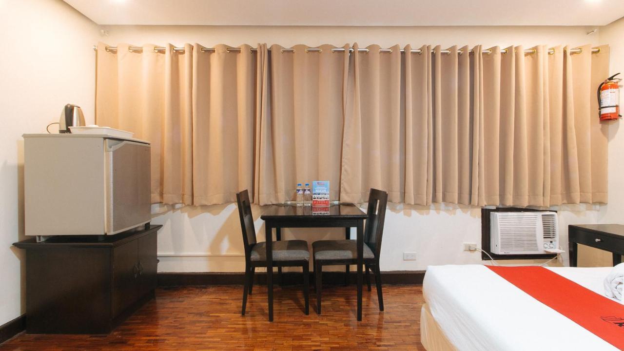 Reddoorz Premium Near Greenbelt Makati - Vaccinated Staff Makati City Eksteriør bilde